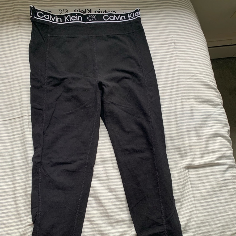 Black Calvin Klein leggings